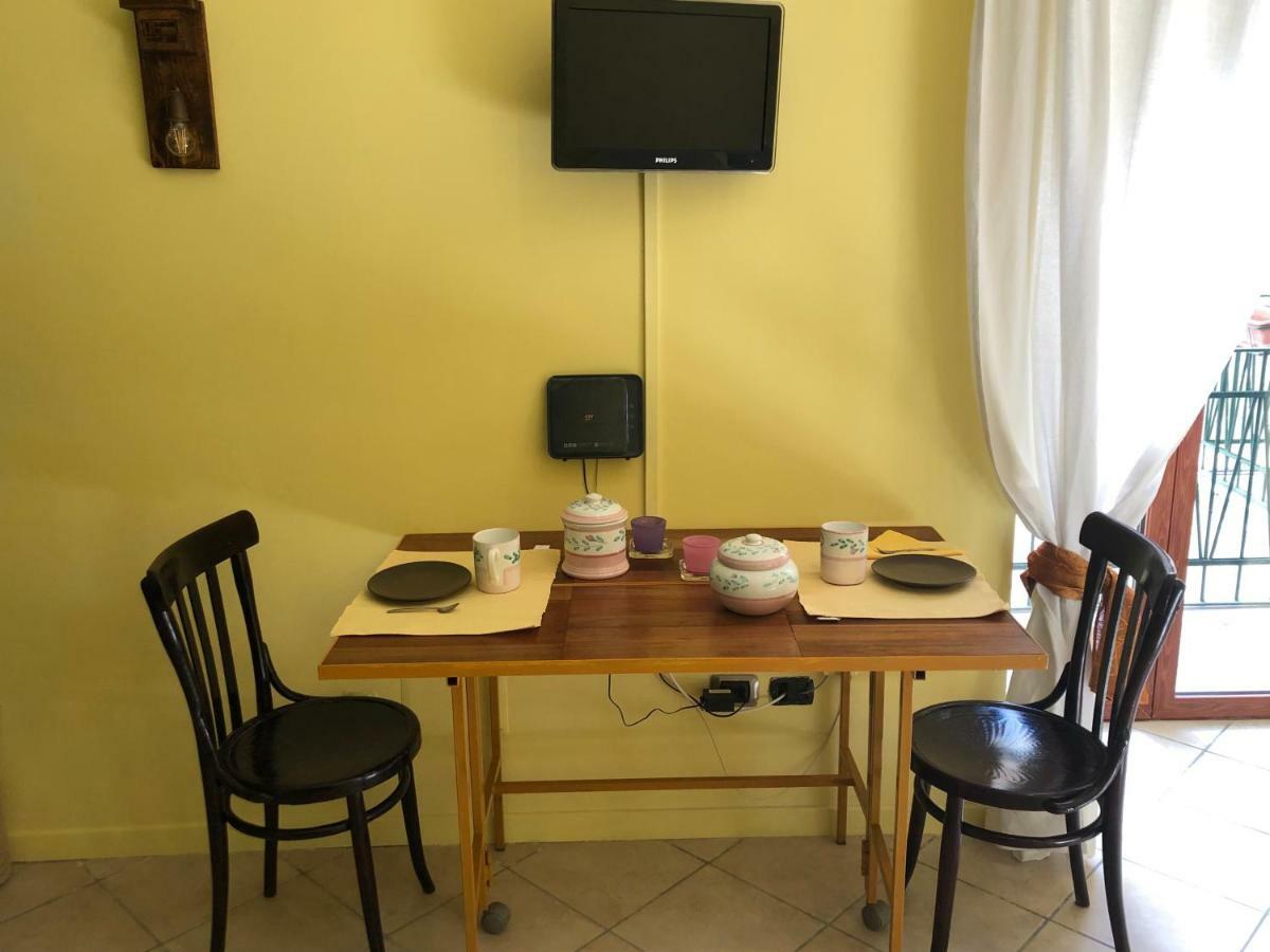 อพาร์ตเมนต์ 1 ห้องนอน 1 ห้องน้ำส่วนตัว ขนาด 54 ตร.ม. – โวเมโร Apartment เนเปิลส์ ภายนอก รูปภาพ